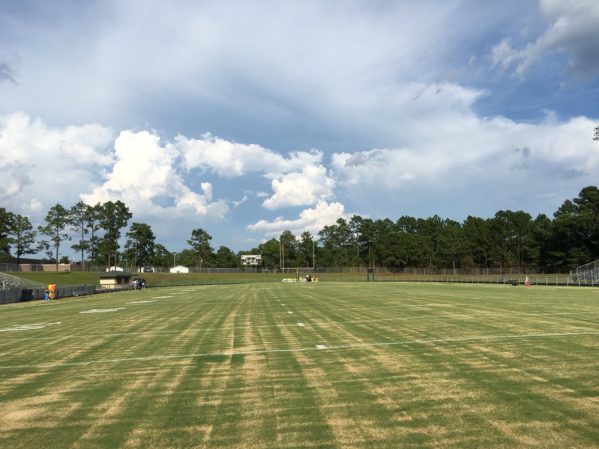 jaclynshambaugh's tweet photo. County AD Vernon Aldridge had inspected the field. Looks like teams might play less than half a field to stay off the soggiest parts. #run9 https://t.co/vq3cS7hm8B