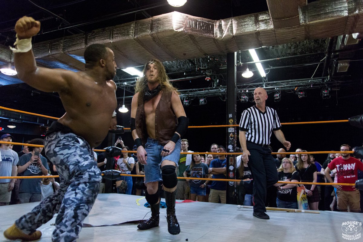 Mouse3911's tweet image. .@CurtStallion vs @RichHomieJuice 

@sup_graps 
#NotProblematic