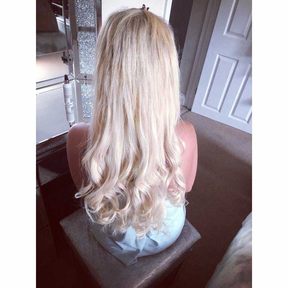louslocks1xx's tweet image. BEFORE ➡️ AFTER #purerange #7A #microringextensions #microrings #hair #extensions #20” #60 #60A #150strands #individuals #bonds #long #luscious #locks #louslocks #glamorouslengths #glamorouslengthshair #mobile #freeconsultation #specialist #uxbridge #harefield #ruislip