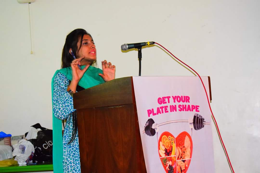Abedi1Syeda's tweet photo. SCHOOL NUTRITION AWARENESS PROGRAM 
Alhumdulillah! The day went well. We accomplished in achieving for what we came for. The school  Permitted us in arranging this awareness program is a huge act, We are sure they all did gain something today. 

#Eathealthy
#Livehealthy https://t.co/GcJACAMRMh