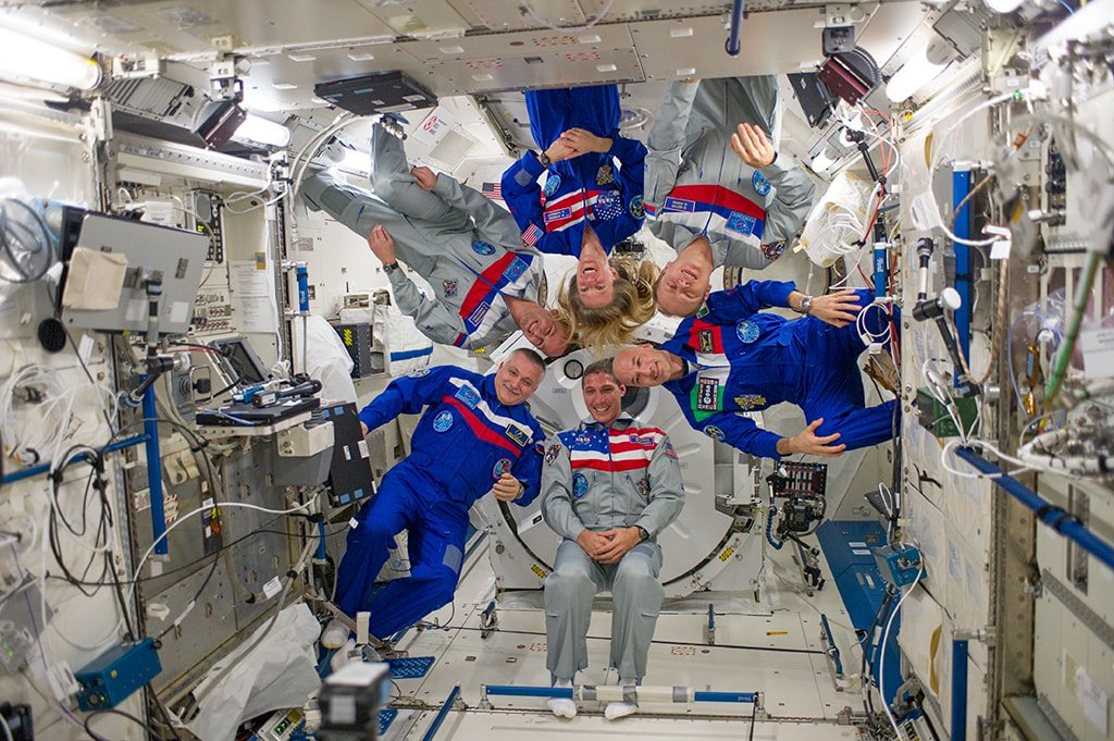 Radio3scienza's tweet photo. Quando la scienza diventa un ponte tra i popoli. Ne abbiamo discusso questa mattina, nella nostra diretta dedicata alla "science diplomacy". Qui il riascolto:  https://t.co/1rUrHA8Nbz https://t.co/1EkV7qeKQl