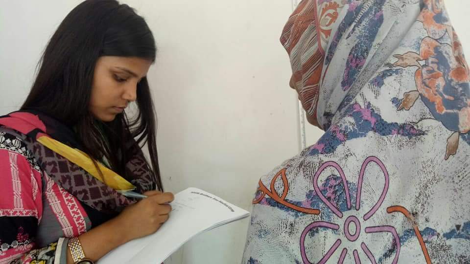 Abedi1Syeda's tweet photo. We are thankful to the Team Black Dice Management for this wonderful opportunity  
*Free Medical Camp in Depalpur, Okara*

We serve humanity!

#EatHealthy
#LiveHealthy https://t.co/suJd0xYQHk