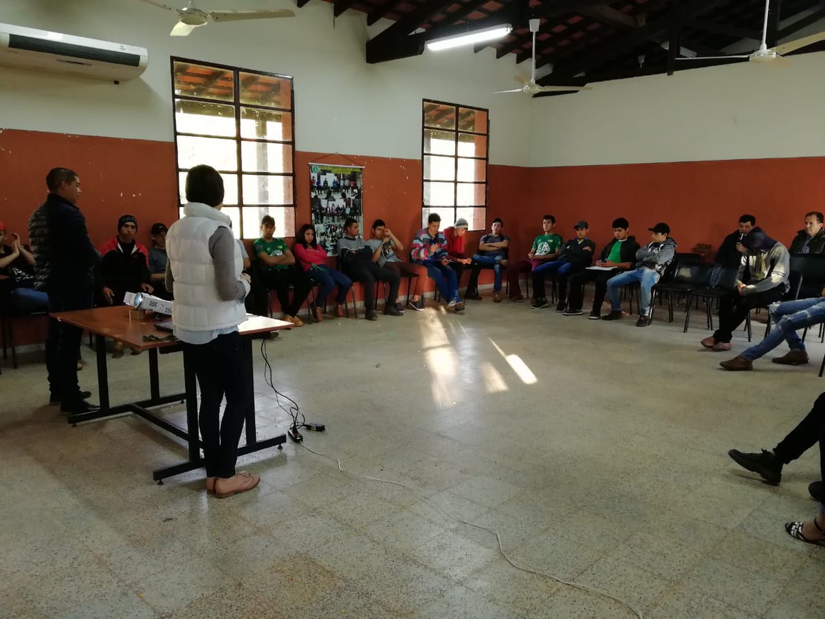 magparaguay's tweet photo. Taller de Emprendedurismo con énfasis a la comercialización de granos de la #AgriculturaFamiliar, gestión articulada con la Dirección de Comercialización #DC y la Dirección de Género y Juventud Rural #DGyJR. La actividad se lleva a cabo en la Escuela Agrícola de #Caazapá https://t.co/Q4hvV37vsd