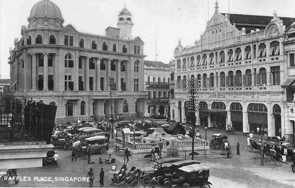 I often see this narrative that SG was a swampy backwater before Lee Kuan Yew showed up & turned it into a bustling metropolis. I think this narrative is inaccurate and harmful. Again, SG has always been along a critical global shipping route! Here are pics from the 1920s