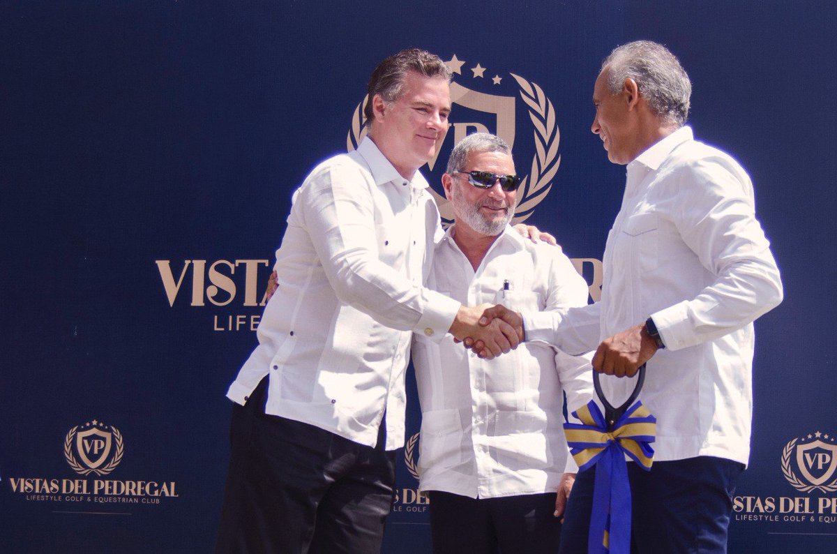 MDiezCabral's tweet image. Este proyecto se hace a través nuestra unidad de negocios #Interra y en sociedad con los señores Marcos Malespín, de Grupo Malespín, y Stanley Javier. ¡Enhorabuena a todos! #DiescoProyectos #VistasDelPedregalRD