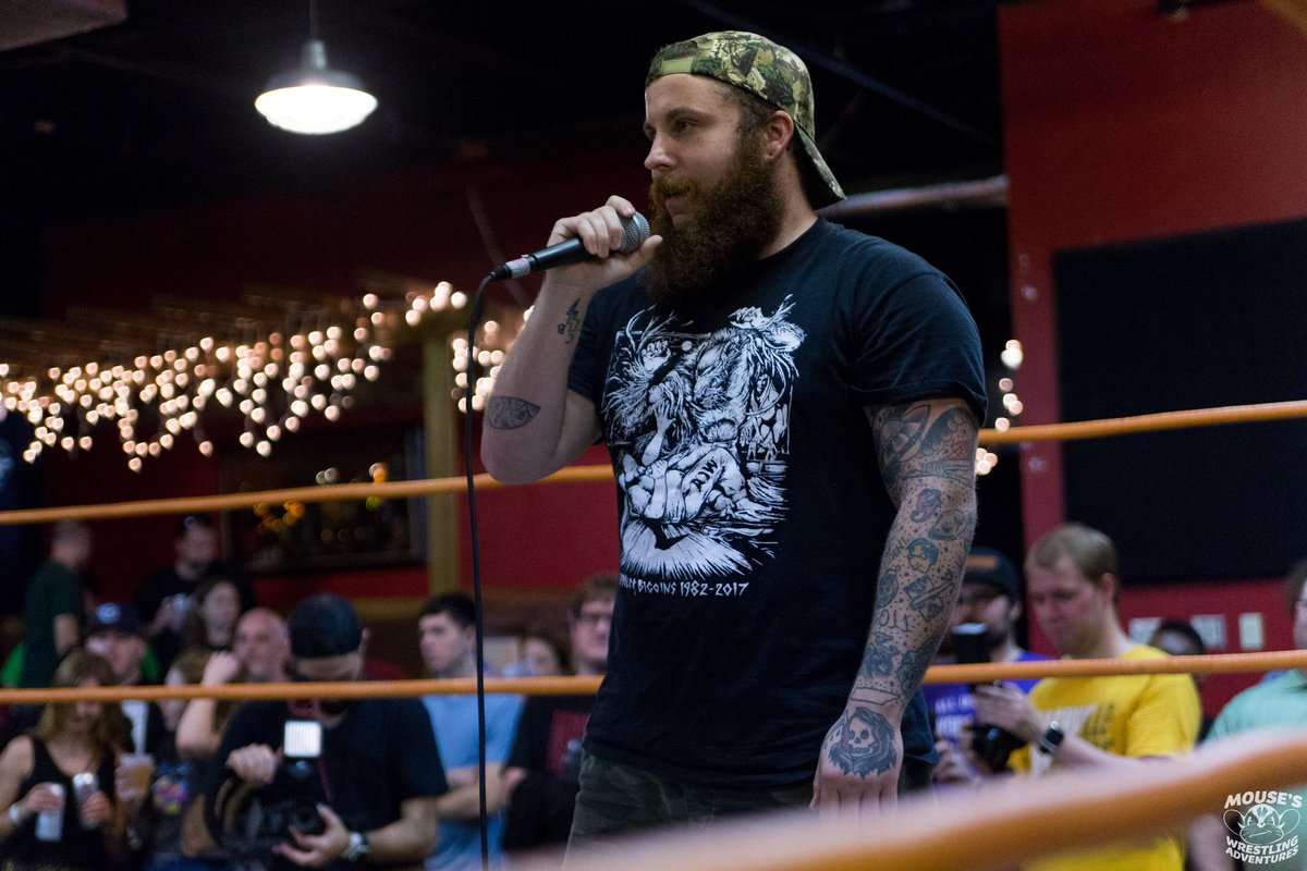 Mouse3911's tweet image. .@The_MJF addressing the folks in attendance...

@RighteousJesse in the ring representing @sup_graps 

#NotProblematic