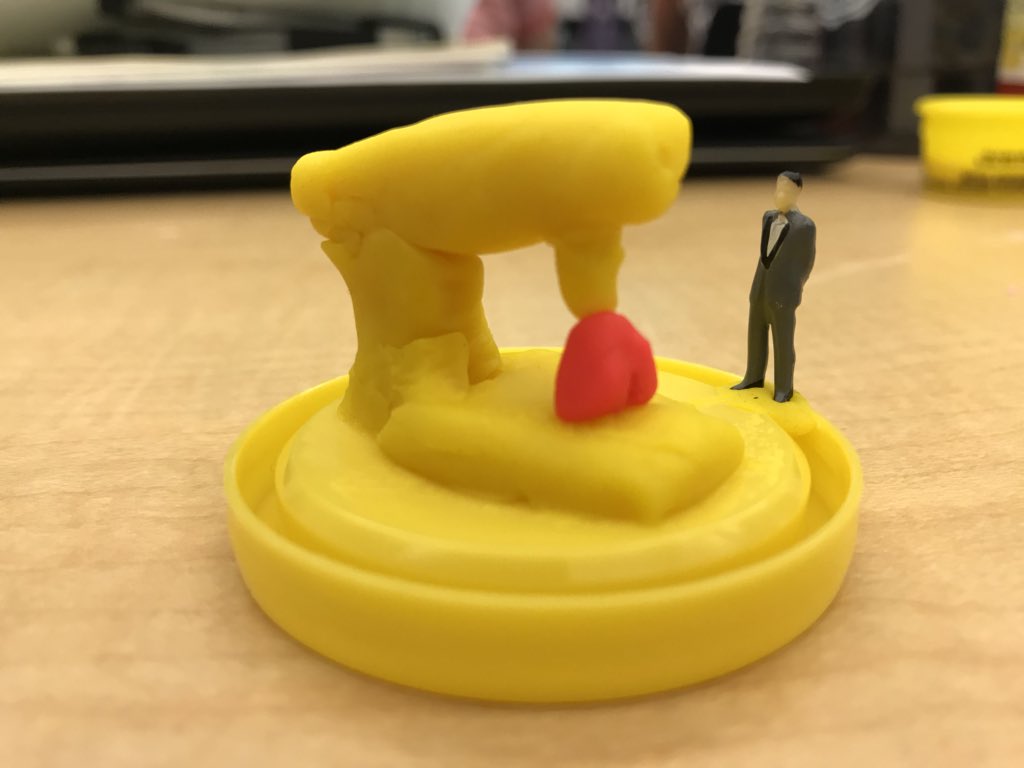 DesignMakeTeach's tweet photo. Prompt: Make something that represents how you learn.
I made a #3DPrinter printing a heart representing solving a problem by designing, making & sharing a solution. #makered #LCPS19 #LCPSIFT https://t.co/TaCb1ZmL4l