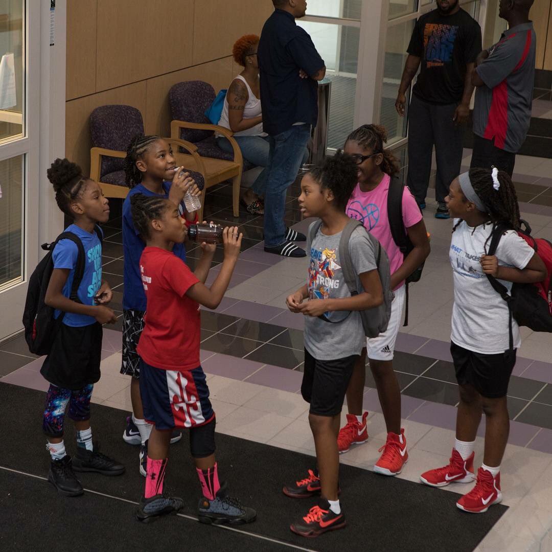 TierreWright's tweet photo. 8TH ANNUAL DC HOUSING AUTHORITY SPORTS & LEARNING EVENT. Aug 17 & 18
#WeAreDCHA #HopeFinders #OmegaPsiPhi #TTO #DCConnectGirls #DCConnectHome #AspireIT https://t.co/jIElSkSpmJ