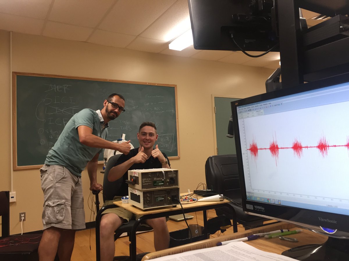 KevinPowerPhD's tweet image. Told you we&apos;d get it working! Single MU recordings from the biceps brachii during arm cycling! Still lots of work to be done, but this looks promising (and maybe just a little exciting!). @MemorialHKR @gradstudies @DaDalto81 @elocky11 #MotorUnit #Science #Research @UBC_HES