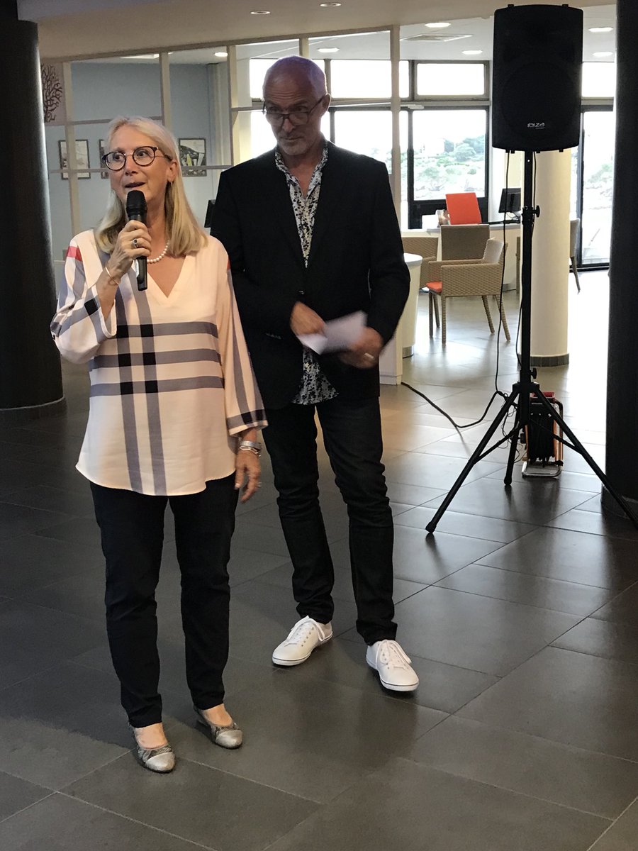 besnier_tvr's tweet photo. Vernissage au @Novotel_FR #Thalassa de @Villededinard @DINARDTOURISME de l’édition 2018 de #OnZoute à #Dinard (19eme édition) Rencontre avec les 18 artistes d’ateliers et de galeries d’art
Thème de cette année « Passage » Samedi 11 août de 18h à minuit @Alexandre_Motte @TVR35 https://t.co/evEzqLsoEc