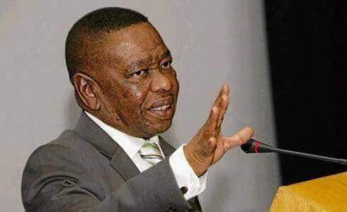 Mows16's tweet photo. @Botshabelo_P Please.. Js😑please🖐 https://t.co/FU2I3n5GSo