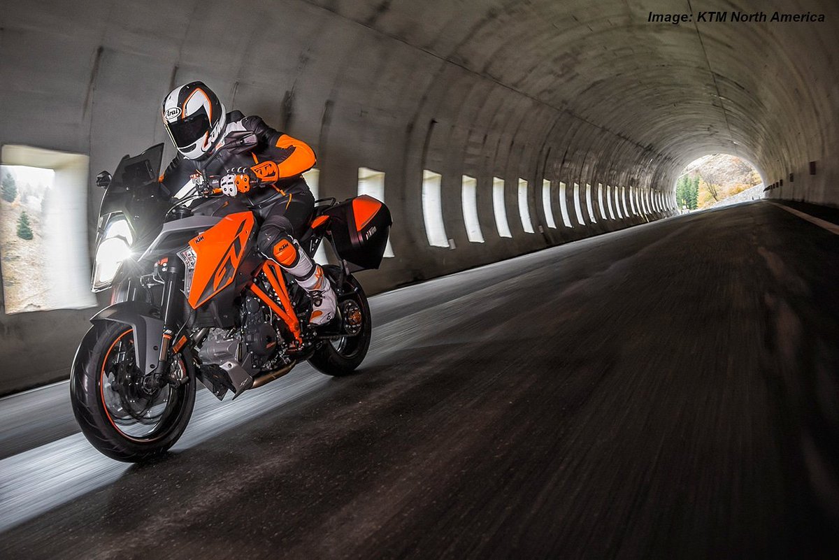 KTMamman's tweet photo. Wheelie Wednesday 🔥
#KTM #RACING #READYTORACE #KTMPowerWear #race #neverstrongenough #KTMAmman #BeAmman #LoveJo #DarwazehMotors #bikersofinstagram #DakarRally #ktmrc https://t.co/EU0UPnlD0I