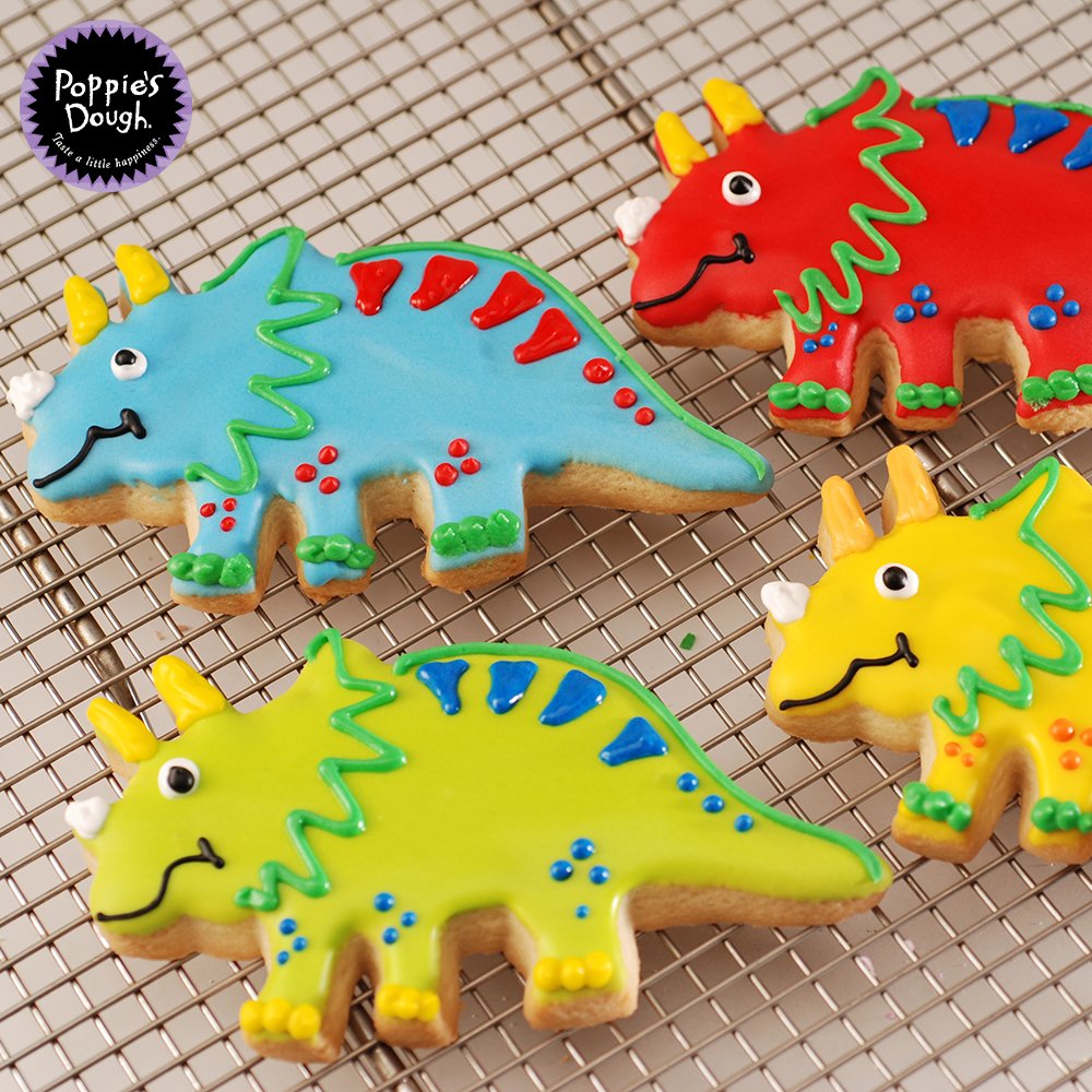 PoppiesDough's tweet photo. These cookies are #dinolicious!
.
.
.
#animalcookies #cookies #shortbread #dinosaur #triceratops #royalicing #handdecorated #wholesale #madefromscratch #foodservice #catering #cafe #hotel #restaurant #chicagomade #do312 #chicagocookies #chicagobakery #chicagosweets #artisan #yum https://t.co/B0mGU3rKTS