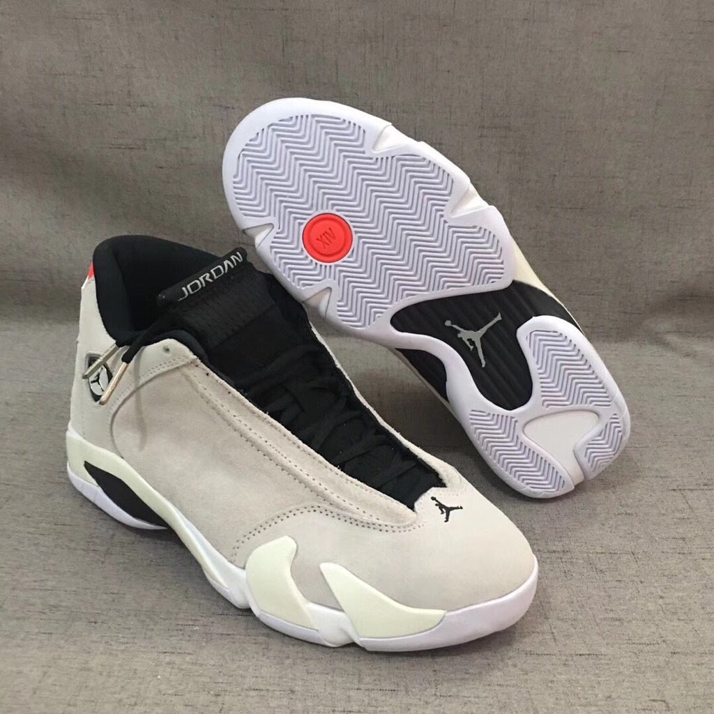 GageAttire's tweet photo. #AirJordan #DesertSand #14s 👟 #michaeljordan #jordan #jordandaily #jordans #retrojordans #retrojs #desert #sand #desertSand14s https://t.co/mng3cqSQMq