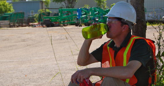 KBS_Cleans's tweet photo. As temperatures rise, KBS is protecting our outdoor workers from heat illness by encouraging them to drink plenty of water and take cool-down breaks in the shade. #facilitymanagement #FacMan #summer https://t.co/9Mt6nytDey https://t.co/K0Y2R7S2jT