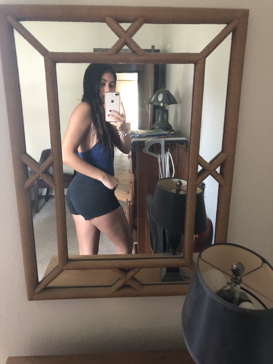 MariaaCantrell_'s tweet photo. Btw I gained 35 pounds in 4 months. #proud https://t.co/0909PtWqxL
