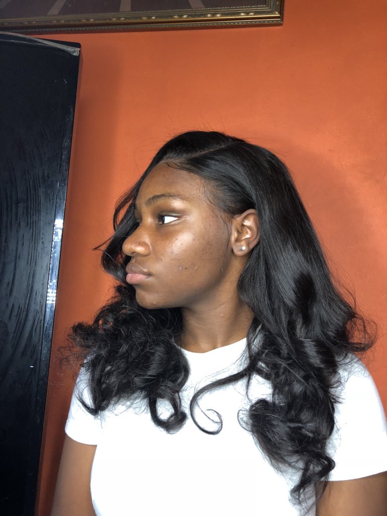TrillAfrican_'s tweet photo. Frontal install by me🧚🏾♀️ follow me on Ig: _trillafricann to see more #dmvhairstylist #dmvfrontals https://t.co/ouuDAP7IFP