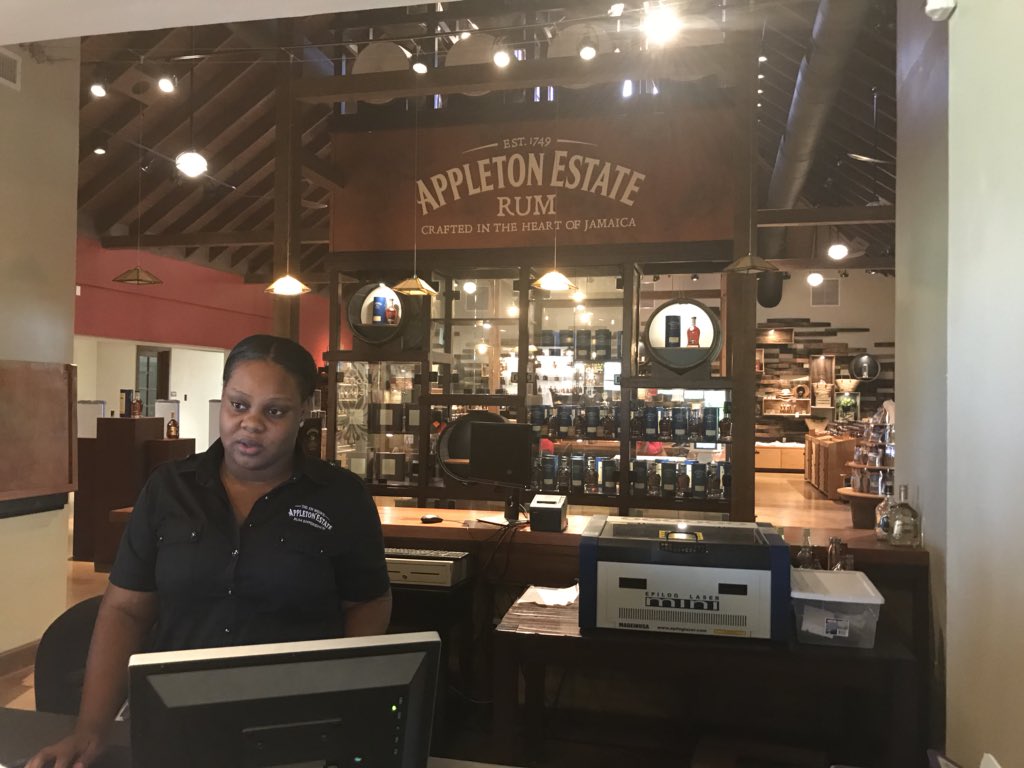 ifetayovenner's tweet image. Where the rum magic happens @AppletonEstate #bestrum #notupfordebate don’t @ me