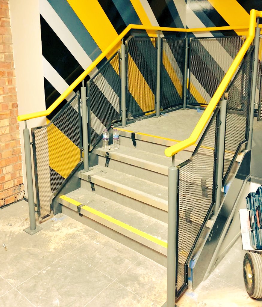 trinityfabs1's tweet photo. Something a little different #Balustrade #Steel #Fabrication #Specailists #Bespoke 01482 896280 https://t.co/Bjc2aJewV2