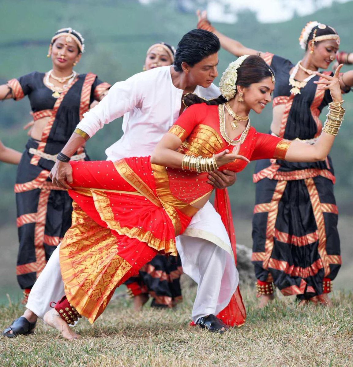 Siddharth Kannan On Twitter 1 2 3 4 Get On The Dance Floor