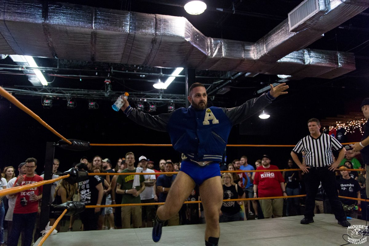 Mouse3911's tweet image. .@VarsityTK vs @Mrbricksterr 

@sup_graps 
#NotProblematic