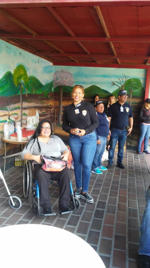 enlaccicpc_intt's tweet image. La Oficina Enlace #CICPC INTT, El Silencio conjuntamente con la la División Nacional Antidrogas, presente en el Geriatrico Madre Maria Marcelina, en Alta Vista, dando apoyo a nuestros adultos mayores @DouglasRicoVzla  @PRENSACICPC