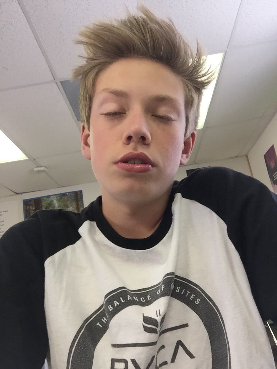 Yo Happy birthday to this goofball! 😂😉