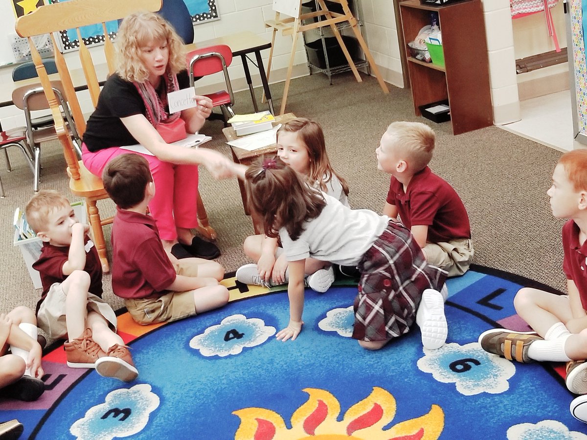 stselkhart's tweet photo. We had a fantastic first day of school! Check out some of the great moments we captured as students and teachers got to know each other and got back into the swing of all things academic! #STSAchieves https://t.co/8X0JL2iwGQ