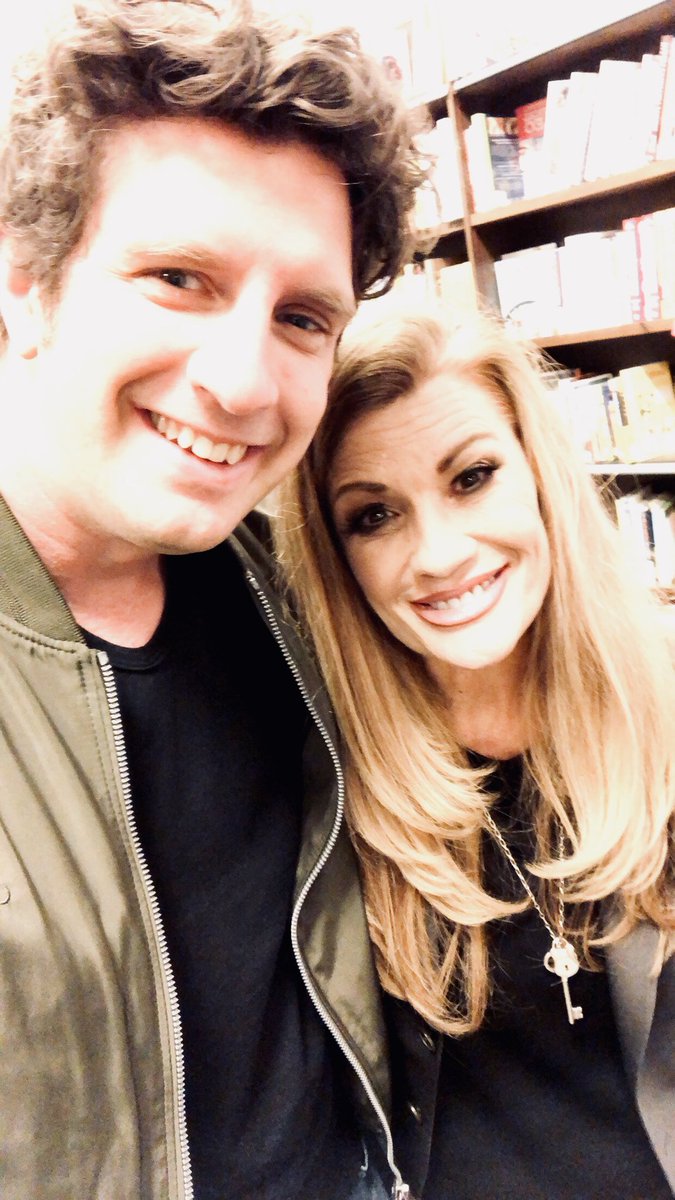 RobertEibach's tweet photo. Happy Birthday to one of my favorite people @DiannaDeLaGarza!!  Through everything you have remained a strong and constant force and I am so honored to call you my friend!! https://t.co/37DujJOOZf
