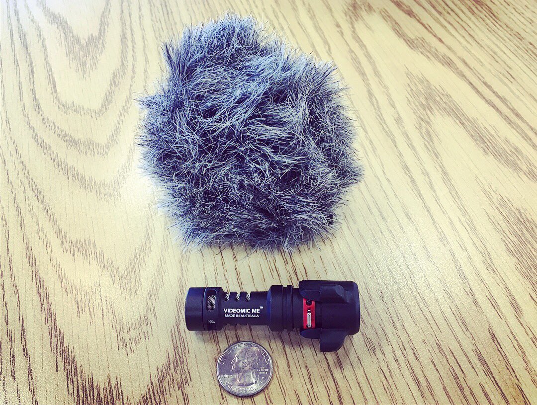 watsonwu's tweet photo. This Rode VideoMic Me-L iOS mic is soooooo small. Despite the tiny size, it sounds fantastic! You wonโt want to film without this mic. #videomicmel #rodevideomicmel #iosmic #iphonemic #ipadmic #ipodtouchmic #filmmaker #filmmaking #filming #documentary #microphone @Apple https://t.co/n7s4N31nC7