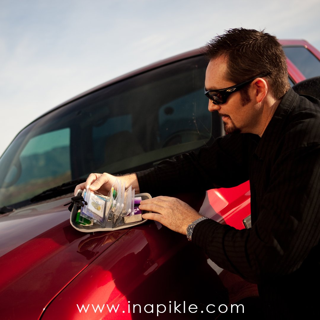 Who in your family needs a car organizer? We've got you covered! #inapikle #car #carorganizer #emergencykit #beprepared #survivalkit #familylife #lifehack inapikle.com/product-catego…