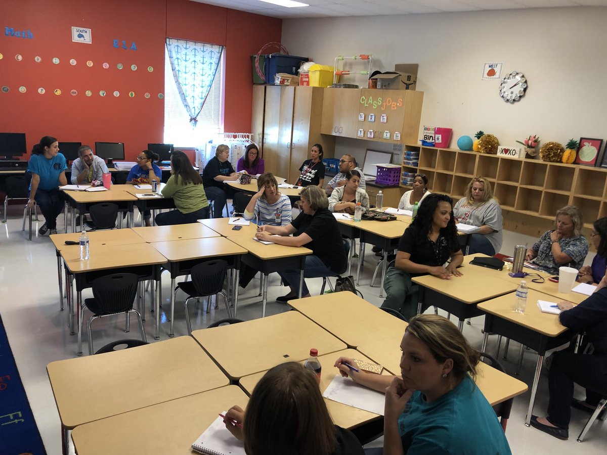 GWestJISD's tweet photo. Lifelong learners at RME. We #ChooseJudsonISD #jisdc&i @CDavisJISD https://t.co/kpweok7KL8