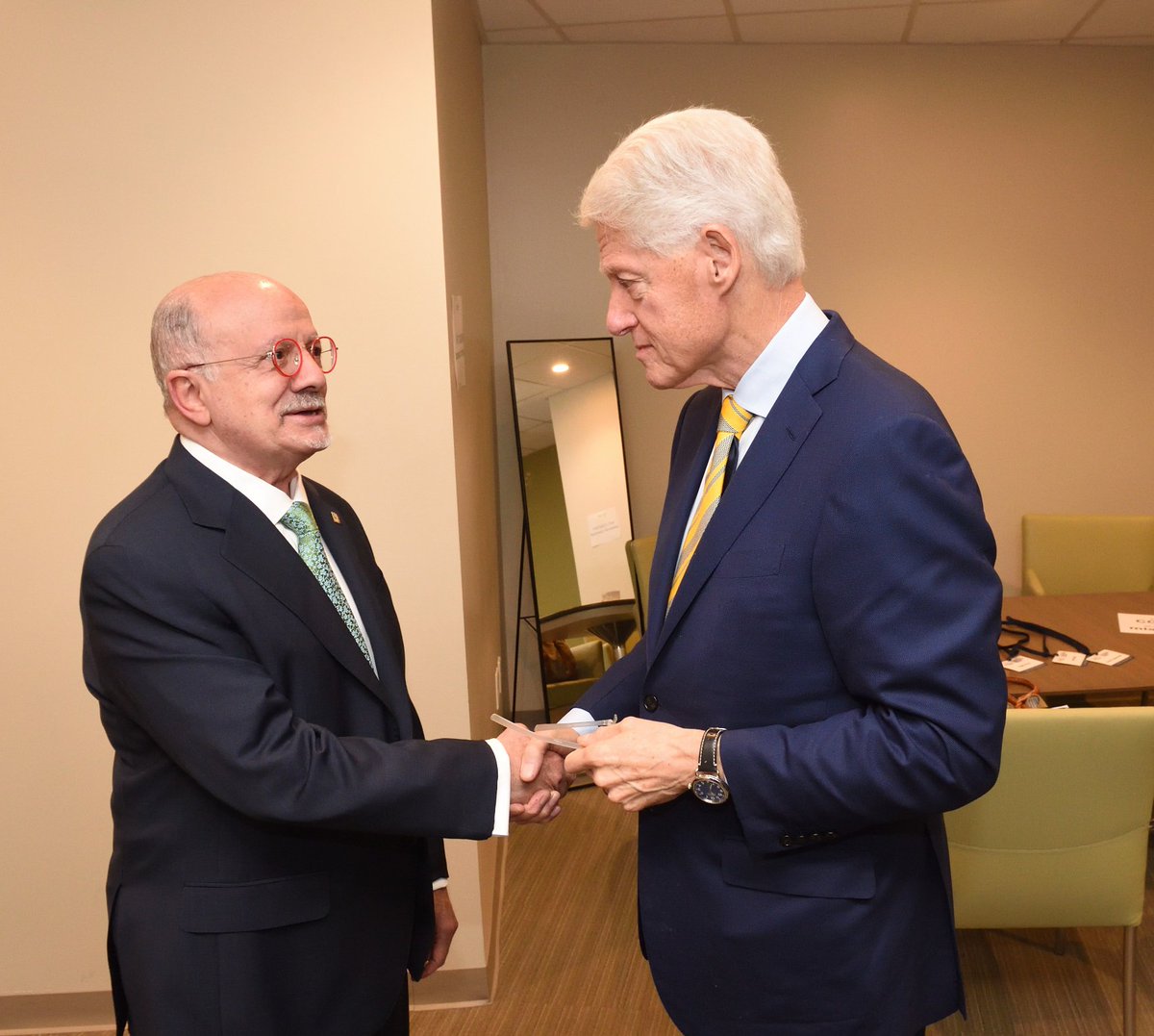 EduardoJPadron's tweet photo. Yesterday, I was pleased to spend time with President @BillClinton at @ClintonFdn CGI’s Post-Disaster Recovery Network for Puerto Rico and the islands caused by Hurricane Maria and Irma last year. 

#BeMDC https://t.co/ldYpSf4S9o