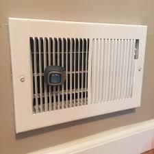 TSUAdmissions's tweet photo. Hack #8....To make your room smell fresh put car deodorizers on your air vents! #DormLife #SoFreshSoClean #TSUFresh #MoveInReady #TSU22 #TSU21 #TSU20 #Hacks πππ#LiveYourBestLife https://t.co/mwTpPPPk6V
