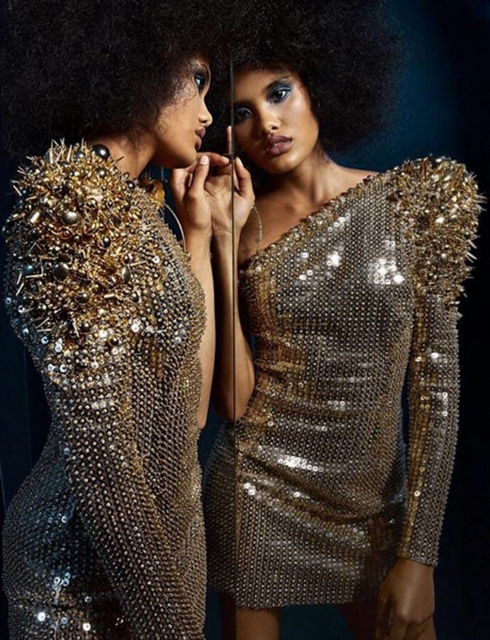 fw_global's tweet photo. Rufat Ismayil has announced he will be presenting his newest collection, “Power of Fire”, at NYFW this Fall. Made up of 30 outfits, primarily using semi-precious stones and sophisticated embroidery 
.
.
#nyfw #semipreciousstones #womensfashion #stylish #stones #fashionweek KM https://t.co/43Ppr8fCWF