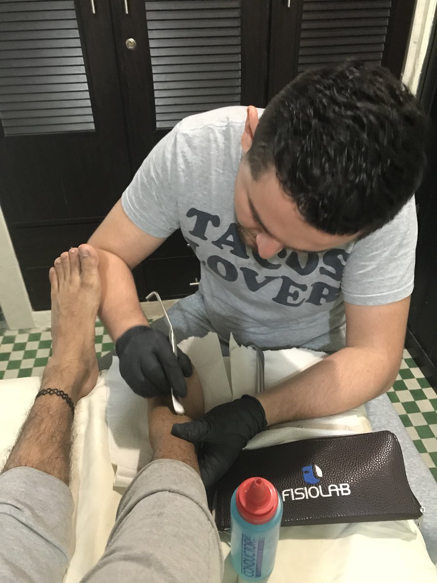 franSanches1's tweet photo. Fisioterapia y terapia deportiva ⚽️🏐🏀🏈⚾️  
LFT Carlos González . 
 Inf: 9811178802 .
💯% recomendado 👍🏽‼️ https://t.co/r86gB9dEg0
