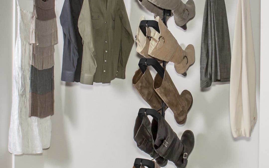 BootButler's tweet photo. Do you use boot clips? Find out how they can harm your boots, and learn how Boot Butler's Hanging Boot Rack is the only solution to give your boots the care they need while organizing your closet. 
https://t.co/It9uUKArAJ
#Boots #Bootbutler #organization #organize https://t.co/PYk3Kr23FU