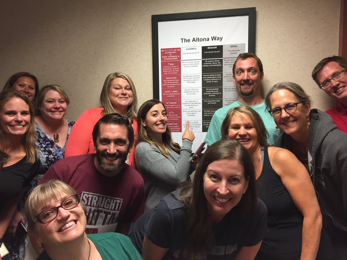 lrider1027's tweet photo. Kicking off the school year @ Altona by #stvrainstorm #altonaway  @goosechase https://t.co/jV6cwg8UER