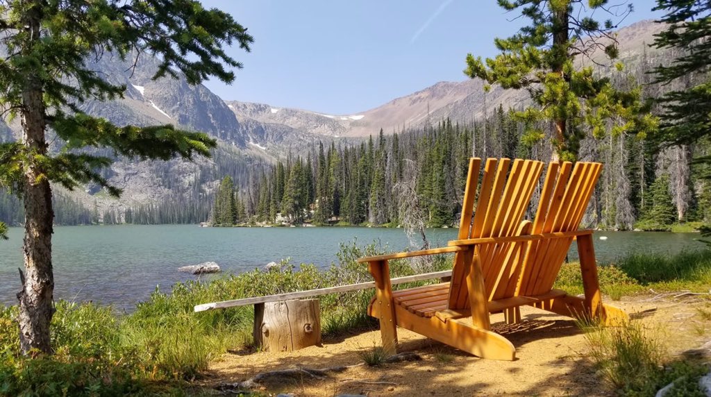 CathedralLakes's tweet photo. Wildfire Update:
We are re-opening this Friday! 
The evacuation order has been lifted and we are experiencing clear skies.
Call 1-888-255-4453 to book your stay! #cathedrallakeslodge #comehikewithus #adventurecalling #beautifuldestinations #hiking #fishing #camping #explore #cbc https://t.co/7AXOkB4Dsr