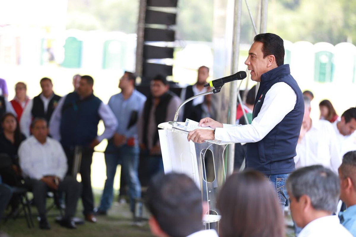 omarfayad's tweet photo. Con la inauguración del nuevo puente vehicular Nantzha-El Crestón, ubicado en #Tula, estamos beneficiando a más de 103,919 habitantes de esta región. #TrabajandoPorTi https://t.co/akT3ut2uPD