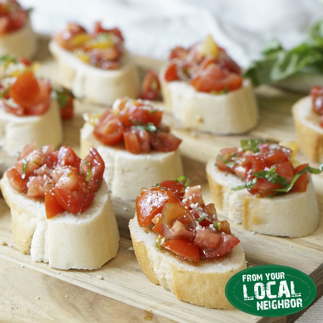 HarrisTeeter's tweet photo. This Tomato Bruschetta #recipe from @lipmanfamilyfarms is calling your name. #TeeterRecipes #LocalProduce https://t.co/MqsEwyeEZY https://t.co/GQd5qM9kUk