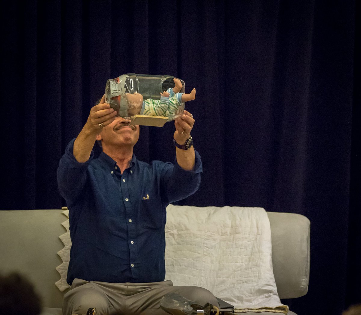 GCDSavingLives's tweet photo. "The intersection of humanities and sciences is where innovation occurs." - Linsay Firman, @ESTnyc, on BUMP #DevX2018 https://t.co/fZ8cxhhFnl