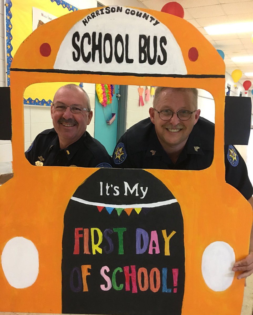 Harrison_PRS's tweet photo. Our school resource officers in #HarrisonCountySchoolDistrict are the best!!! We appreciate their dedication in keeping our #TeamHCSD safe! https://t.co/QYFn6YMxVt