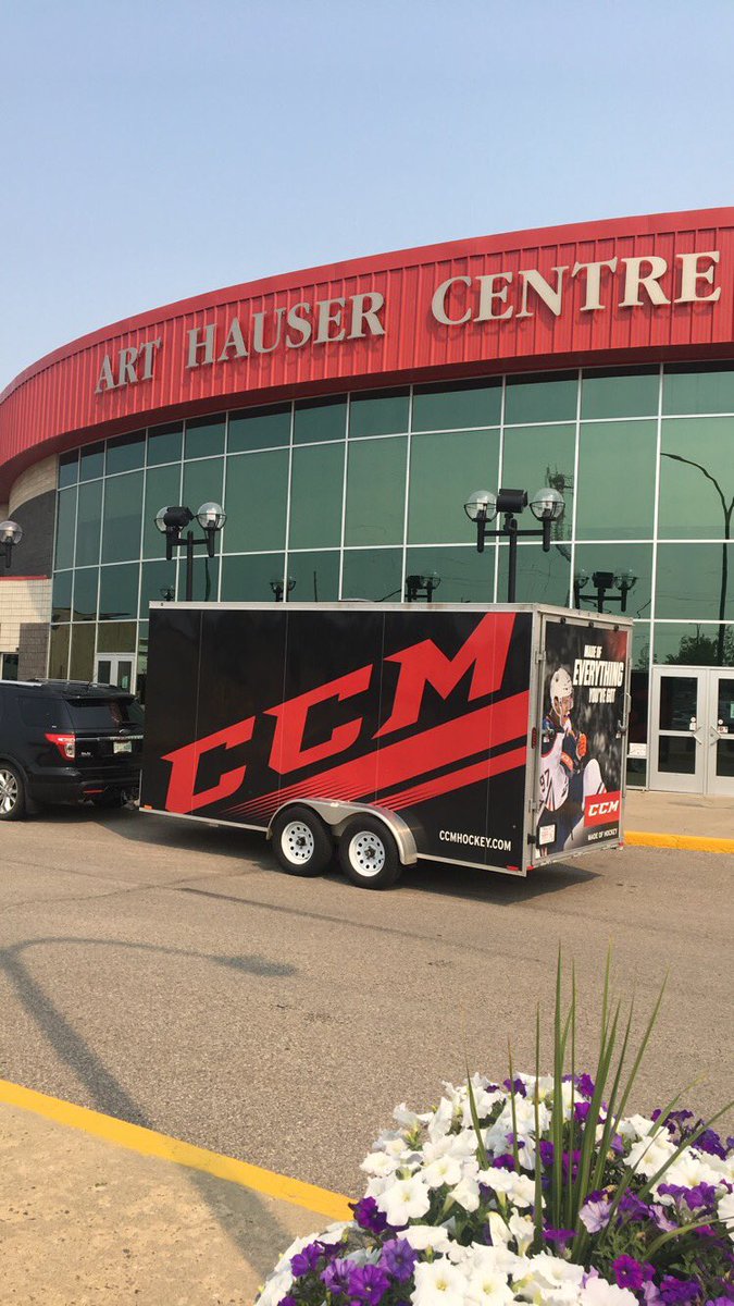 We have arrived in Prince Albert! Looking forward to a great evening <a href="/PASFS/">PA Source for Sports</a> <a href="/Norsaskhockey/">Norsaskhockey</a> <a href="/CCMHockey/">CCM Hockey</a> #CCM #MadeOfHockey