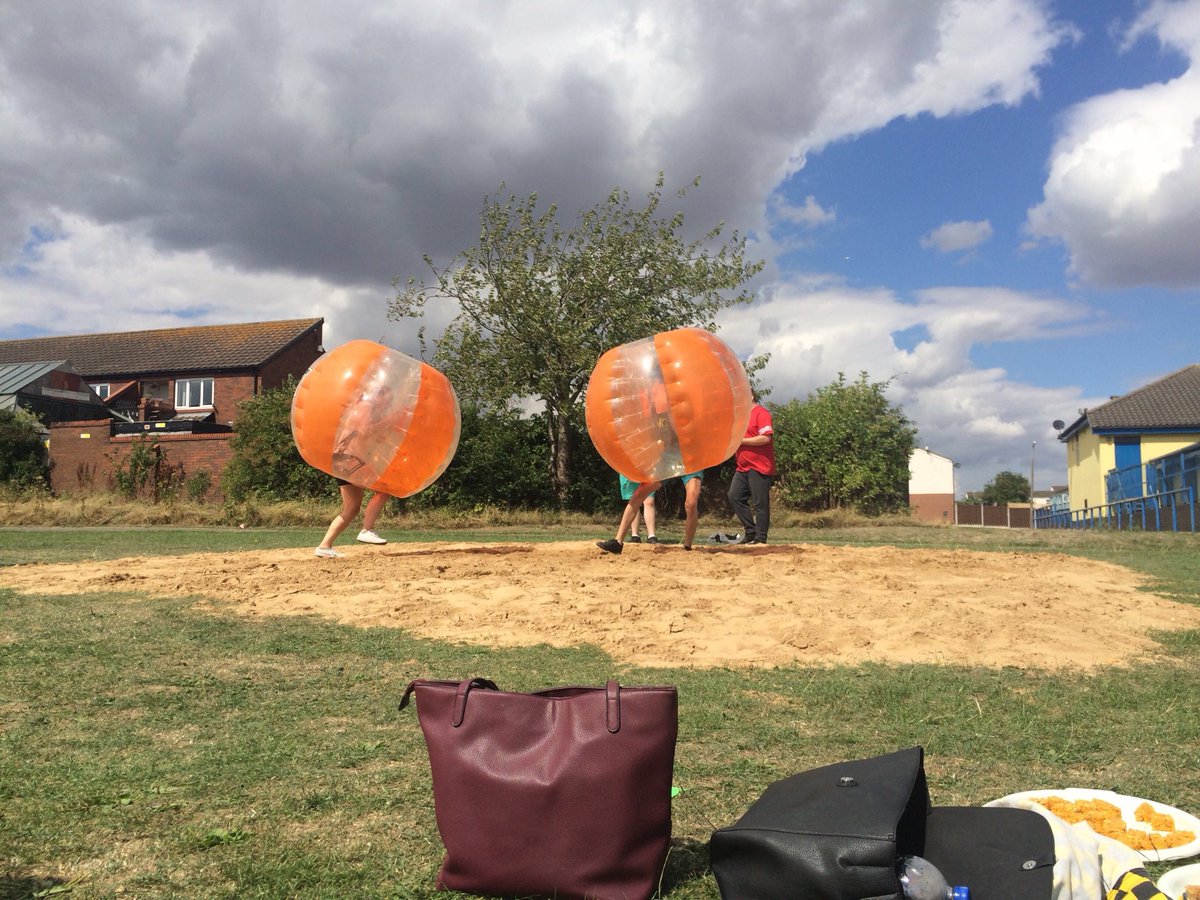 playingouthull's tweet photo. A massive thanks from us in team 4 from NCS! Thank you for letting us be apart of the Bransholme Beach day and we all truly enjoyed our day. https://t.co/YHwNuOkNmj