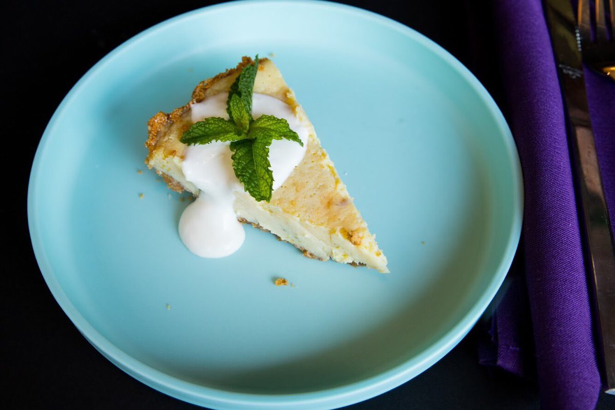 MhkPool's tweet image. Living in a Dessert desert? 
Don’t desert  just yet, come get a dessert!