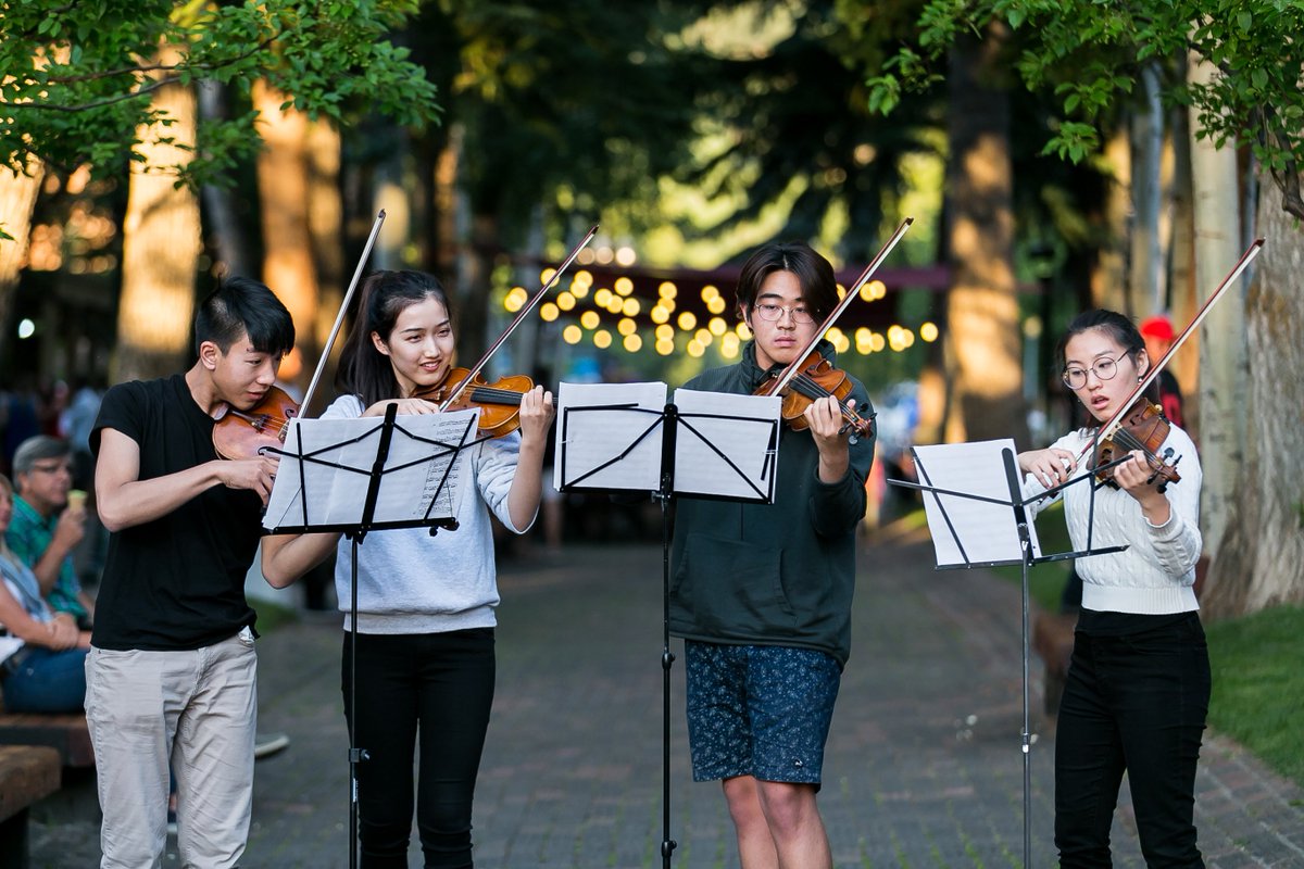 aspenmusic's tweet photo. What's better than a summer stroll in downtown Aspen accompanied by #AMFS students busking in the streets? Students use this opportunity to practice their upcoming pieces while making a few extra bucks. Be sure to show them some love! #AMFS2018 #aspenmusic https://t.co/f0l5KURh3G