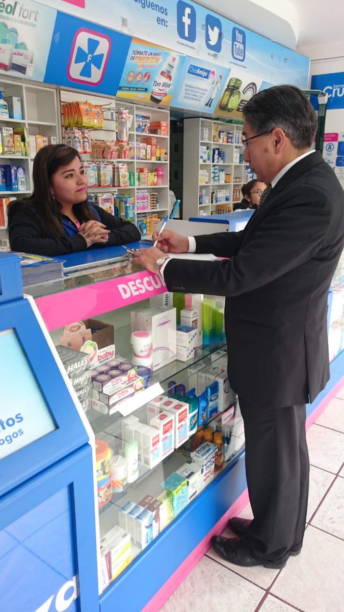 jenarvezp's tweet photo. #SRICarchi continúa realizando visitas a contribuyentes omisos en la ciudad de Tulcán @SRIoficialEc @MarisolAndradeH https://t.co/rCkqzEu1mO