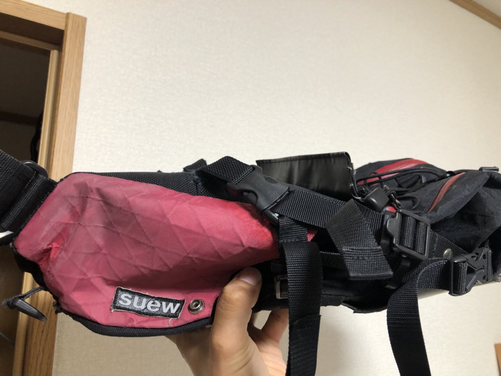 i7015's tweet photo. ところでSUEWさんも5万キロぐらい使ってそうなので修理に出します。
色あせたなぁ
#SUEW https://t.co/VZ8xilM8Ne