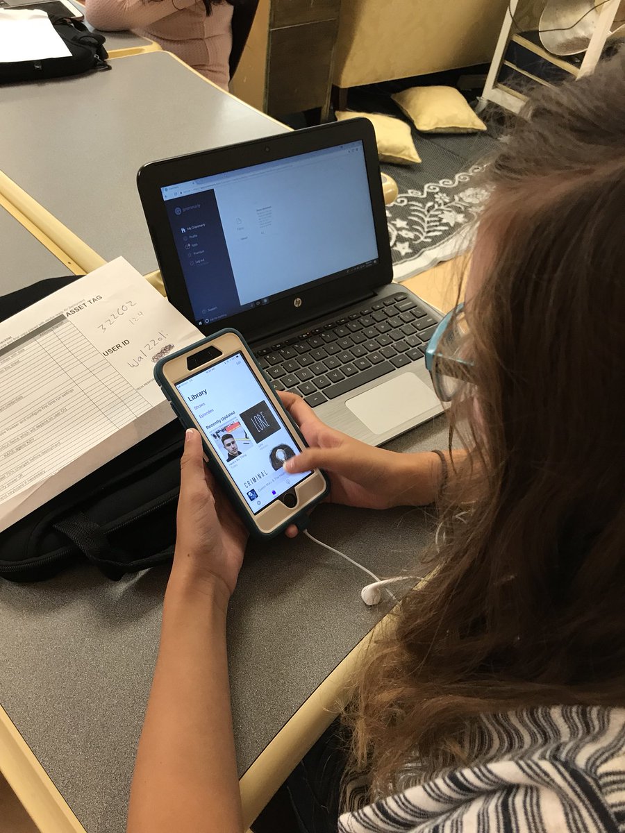 BLDGBookLove's tweet photo. Students finding podcasts to listen to during my #GHSStuTech18 session! Listening is learning! 🎧 https://t.co/EIP0jrqBmG